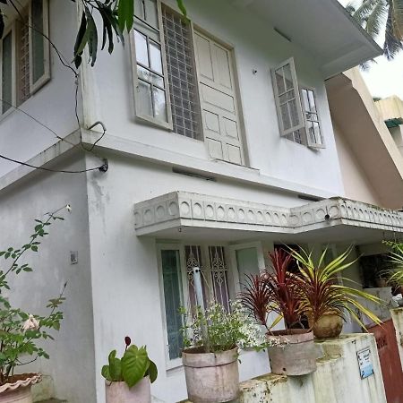 Jestine Homestay Kochi Kültér fotó